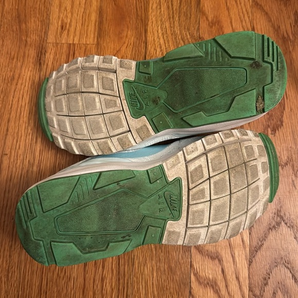 Nike Air Max Motion LW ENG Running Lace Sneaker Women's 6 Glacier Blue - Picture 11 of 12